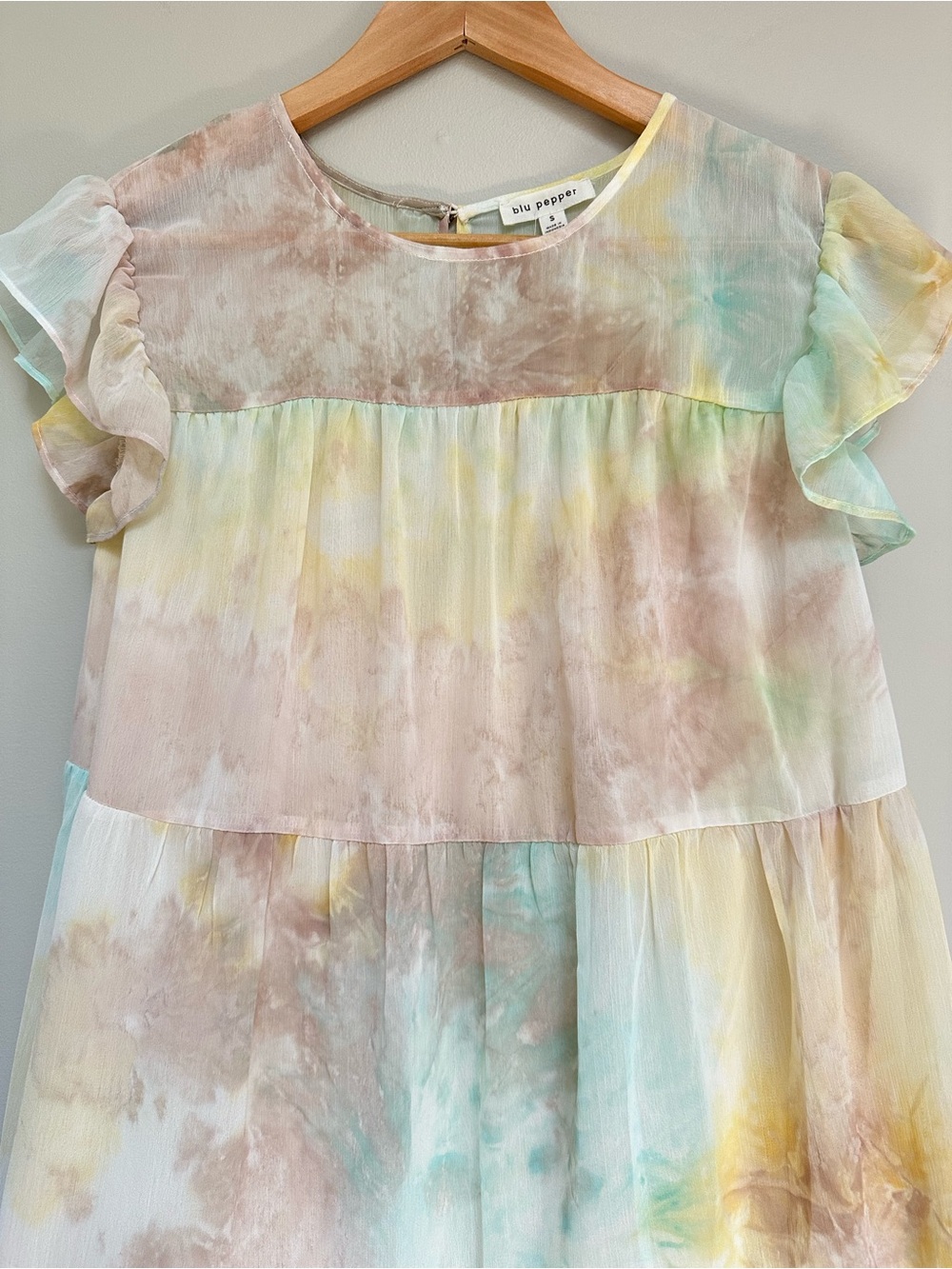 blu pepper Pastel Tie‑Dye Ruffle Sleeve Tiered Dress Women’s Small NWOT - Picture 2 of 13